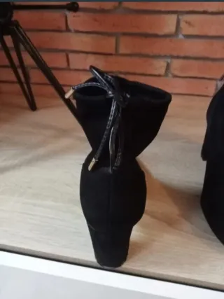 Botines negros tacón