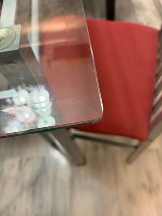 Mesa comedor cristal y metal con 4 sillas