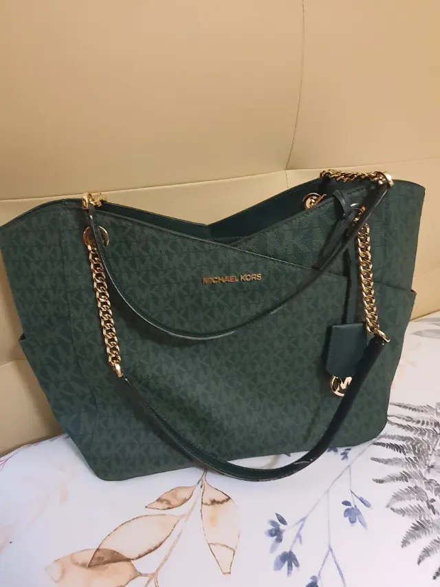 Bolso Michael Kors Verde y Dorado