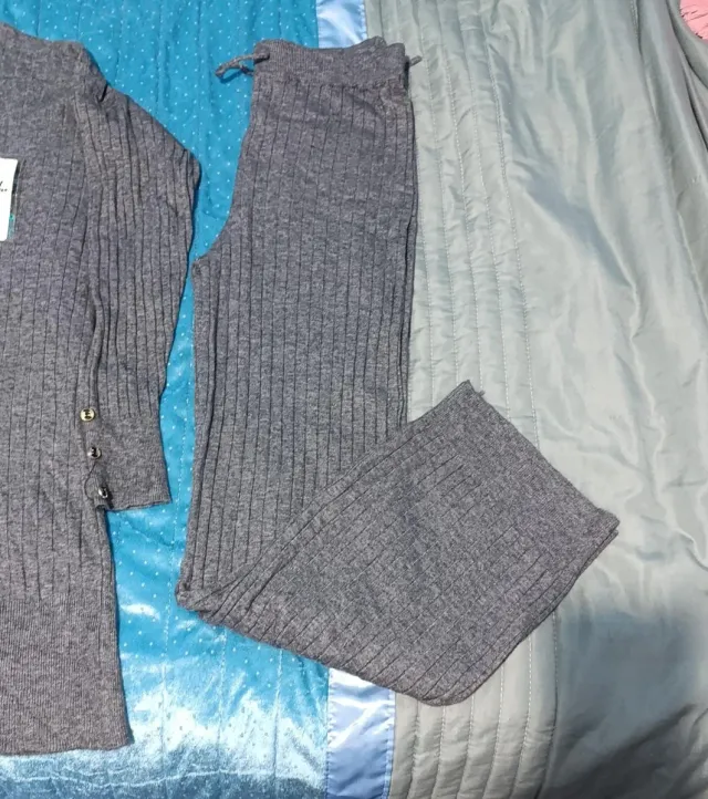 Se vende Conjunto mujer gris talla xxl nuevo 15€