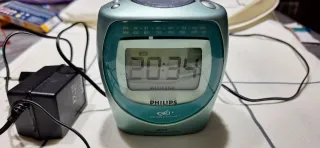 Radio despertador Philips con cargador