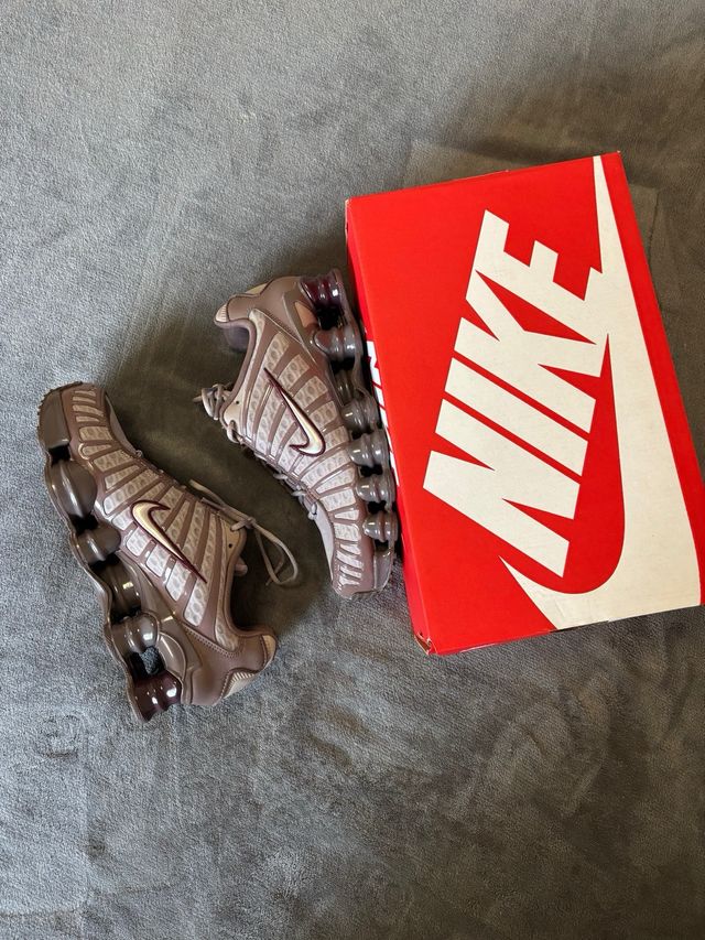Nike Shox TL Pumice Black Maroon T 39 New