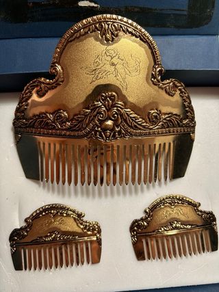 Juego Peinetas Niña Doradas