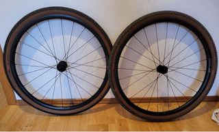 Rueda DT Swiss Gravel LN