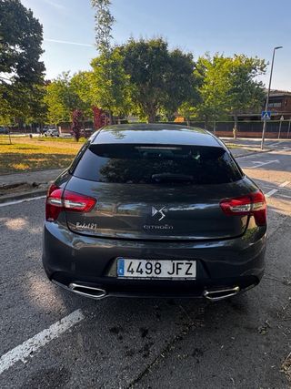 DS DS 5 2015. 1 solo propietario. 116.000 kms