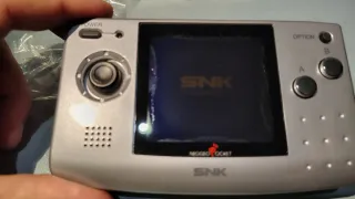 SNK Neo Geo Pocket Platinum Silver NEOP12010 NUEVA