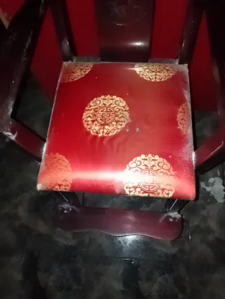 Trona infantil estilo chino