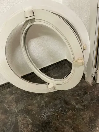 Ventana ojo de buey redonda blanca