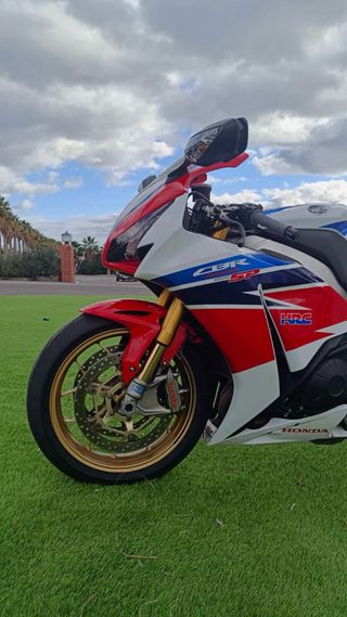 Honda CBR 1000 RR SP