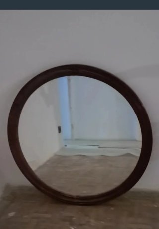 Mueble de baño y lavabo blanco