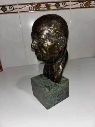 Escultura de bronce