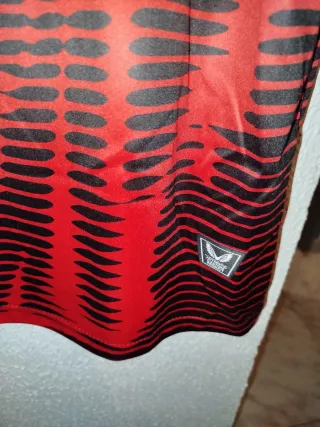 Camiseta Castore Talla L NUEVA CON ETIQUETA