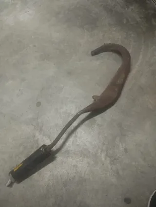 Tubo de escape Arrow para moto