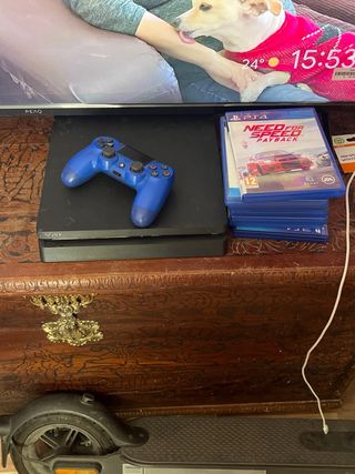 PlayStation 4 Slim Negra