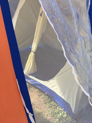 Tienda de campaña grande vintage