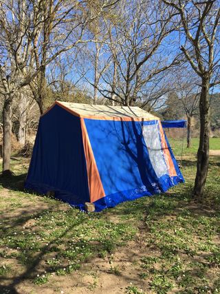 Tienda de campaña grande vintage