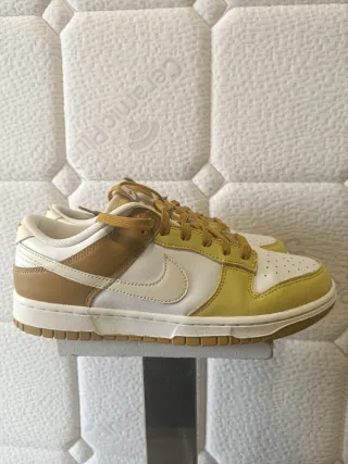 Nike Dunk Low Retro Oro Blanco