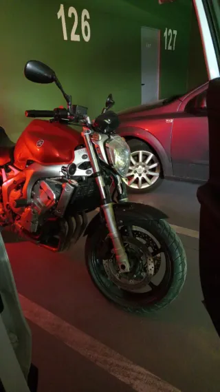 Yamaha FZ6 Naked
