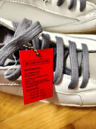 Zapatillas Redletter Blancas y Grises