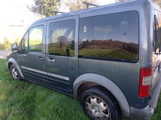 Ford Transit Connect 2005