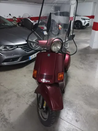 Vespa Cosa 200