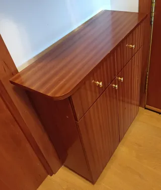 Mueble zapatero de madera