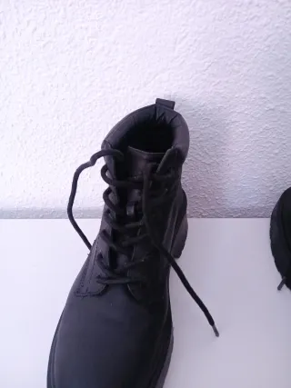 Botines negros con plataforma talla 39
