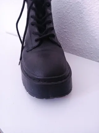 Botines negros con plataforma talla 39