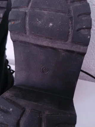 Botines negros con plataforma talla 39