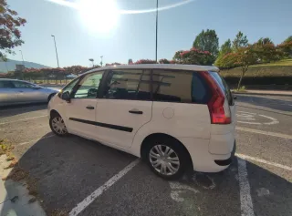 Citroen Grand C4 Picasso 2012