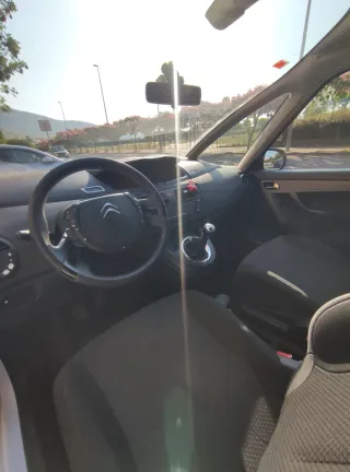 Citroen Grand C4 Picasso 2012