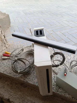 Console Nintendo Wii Bianca Completa di Cavi