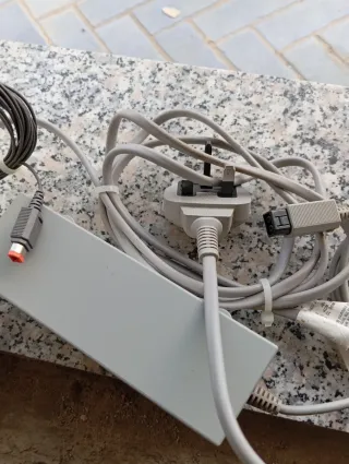 Console Nintendo Wii Bianca Completa di Cavi