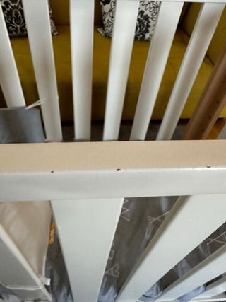 Minicuna blanca y madera