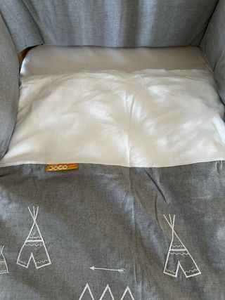 Minicuna blanca y madera