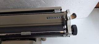 Macchina da scrivere Olivetti Lexikon 80 Vintage 1