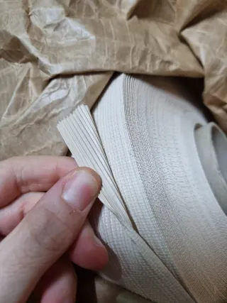 LOTE 100m VESCOM HAUKI Beige - Nuevo Papel Pintado