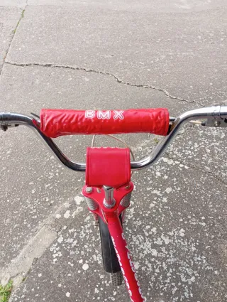 Bicicleta BMX Roja Motoretta-2