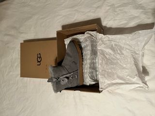 Botas UGG grises talla 36