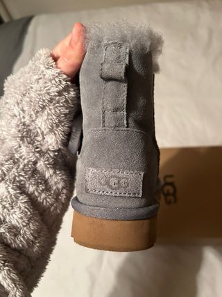 Botas UGG grises talla 36