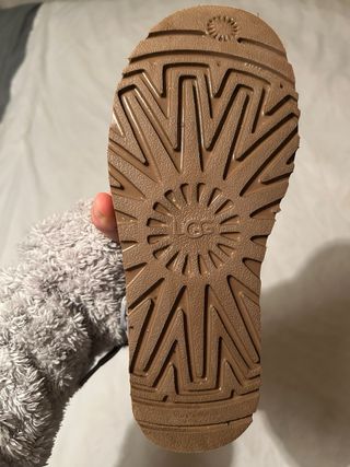 Botas UGG grises talla 36