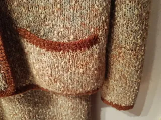 Traje chaqueta de punto hecho a mano