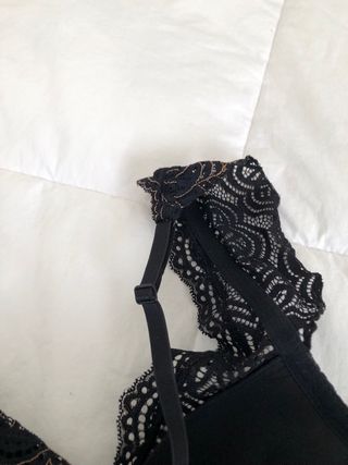 Top encaje negro y dorado