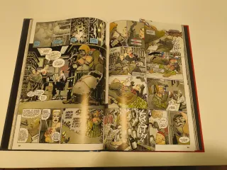 El regreso del caballero oscuro (BATMAN) (Spani...