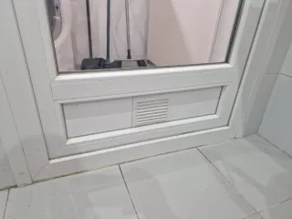 Puerta PVC y Cristal