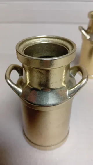 Porta latte in ottone dorato