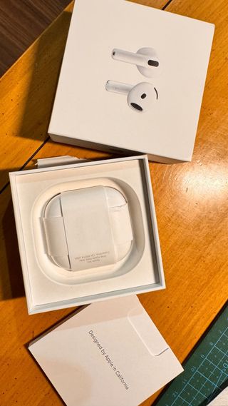Apple AirPods  4  NUEVOS