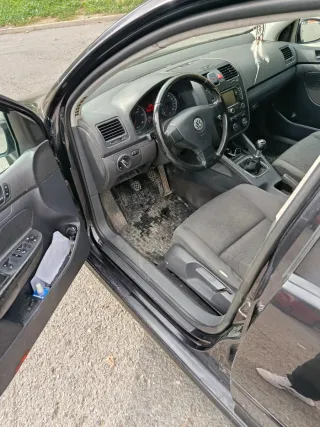 Volkswagen Golf 2004