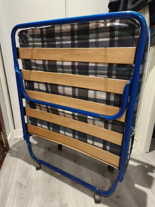 Cama Plegable Metálica y colchón