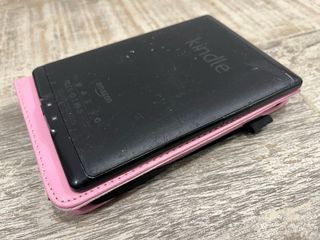 Ebook Kindle 4ª Gen (Botones Laterales)